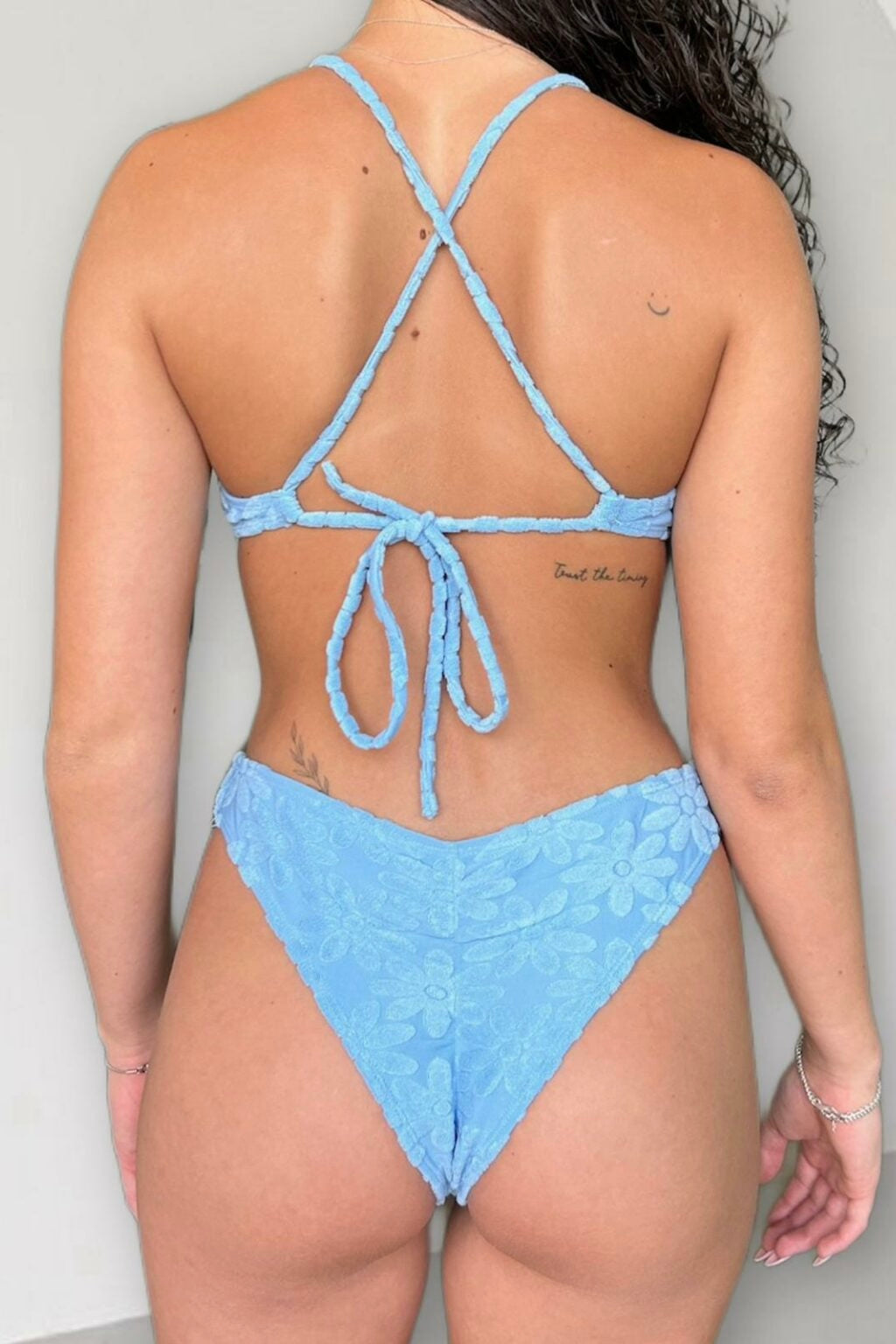 חזיית הלן | JEYLO